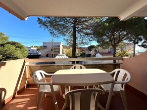Outdoor dining - Apartment near beach with parking - 4 guests (Argelès-sur-Mer)