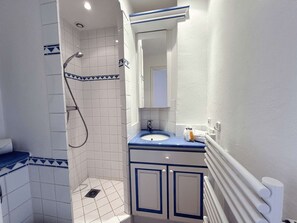 Hair dryer, towels - House in Port Grimaud with WiFi and private mooring, near the beach (Port Grimaud)