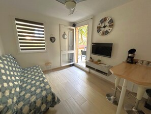 TV - Studio with parking - 2 guests, near beach (Argelès-sur-Mer)