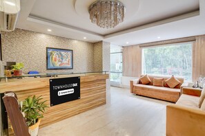 House | Reception - Townhouse Oak Ongc Crossway (Dehradun)