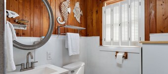 Ocean Views + Steps to the Beach + 3BDR + King Bed