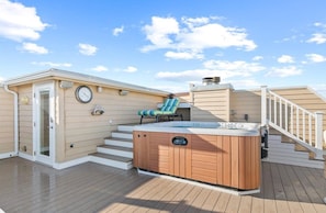 Terrace/patio - Beautiful Ocean Block home with fantastic views and a Hot Tub! (DEWEY BEACH)