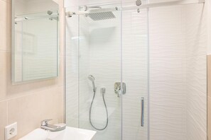 Shower, hair dryer - Comfortable vacation apartment Dünenloft with balcony in List on Sylt with dune view (List auf Sylt)