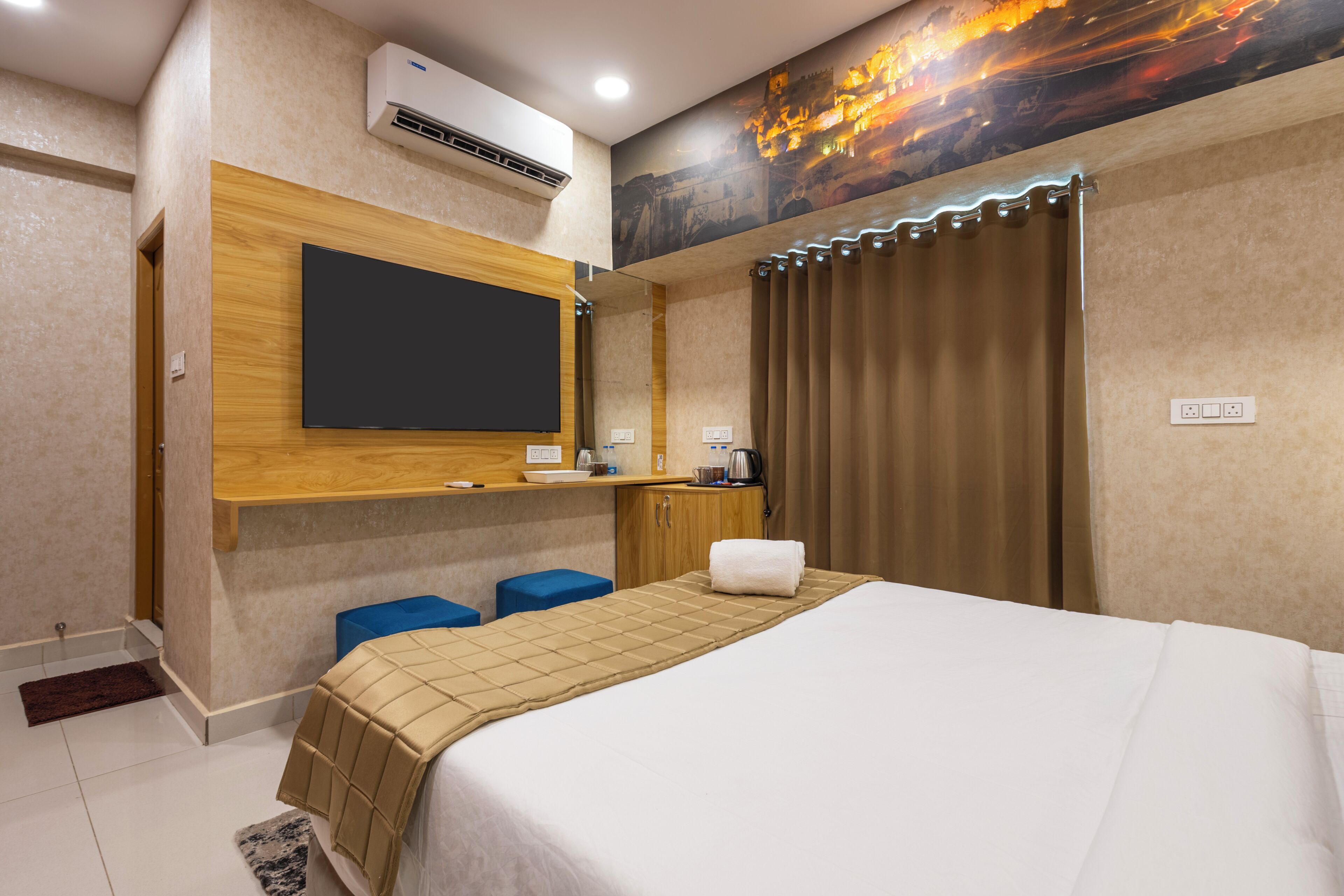 Classic Room | Desk, free WiFi