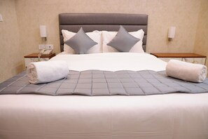 Classic Room | Desk, free WiFi - RV Grand (Hyderabad)