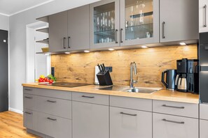 Private kitchen - The View C11 Nordseeblick - Sea view, sauna, grill (Dagebüll)
