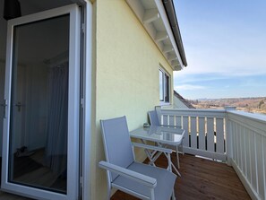 Property grounds - The Storchenblick vacation apartment in Überlingen-Deisendorf offers 50 m² of space (Überlingen)