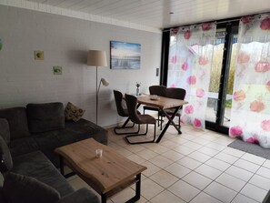 Interior - ERNST vacation home close to the Frisian beach in Tossens for the whole family (Butjadingen-Tossens)