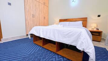 Departamento Confort, balcón, vista a la ciudad