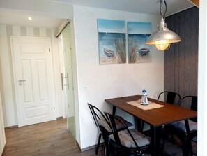 Dining - Vrbo Property (Lütow)