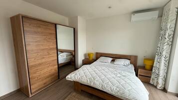 Apartment | 1 bedroom, individually furnished, bed sheets