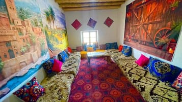 Classic House, Garden View | Interior