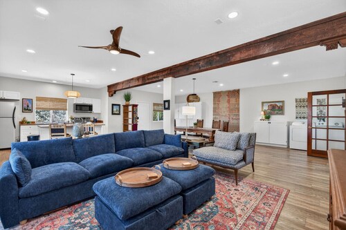 Hidden Hill Casita in Dewey w/ Private Hot Tub