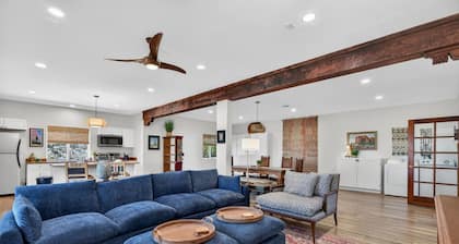 Hidden Hill Casita in Dewey w/ Private Hot Tub