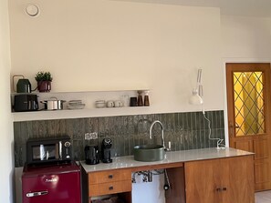 Private kitchen - Stylish, Sustainable Apartment in Bree (Bree)