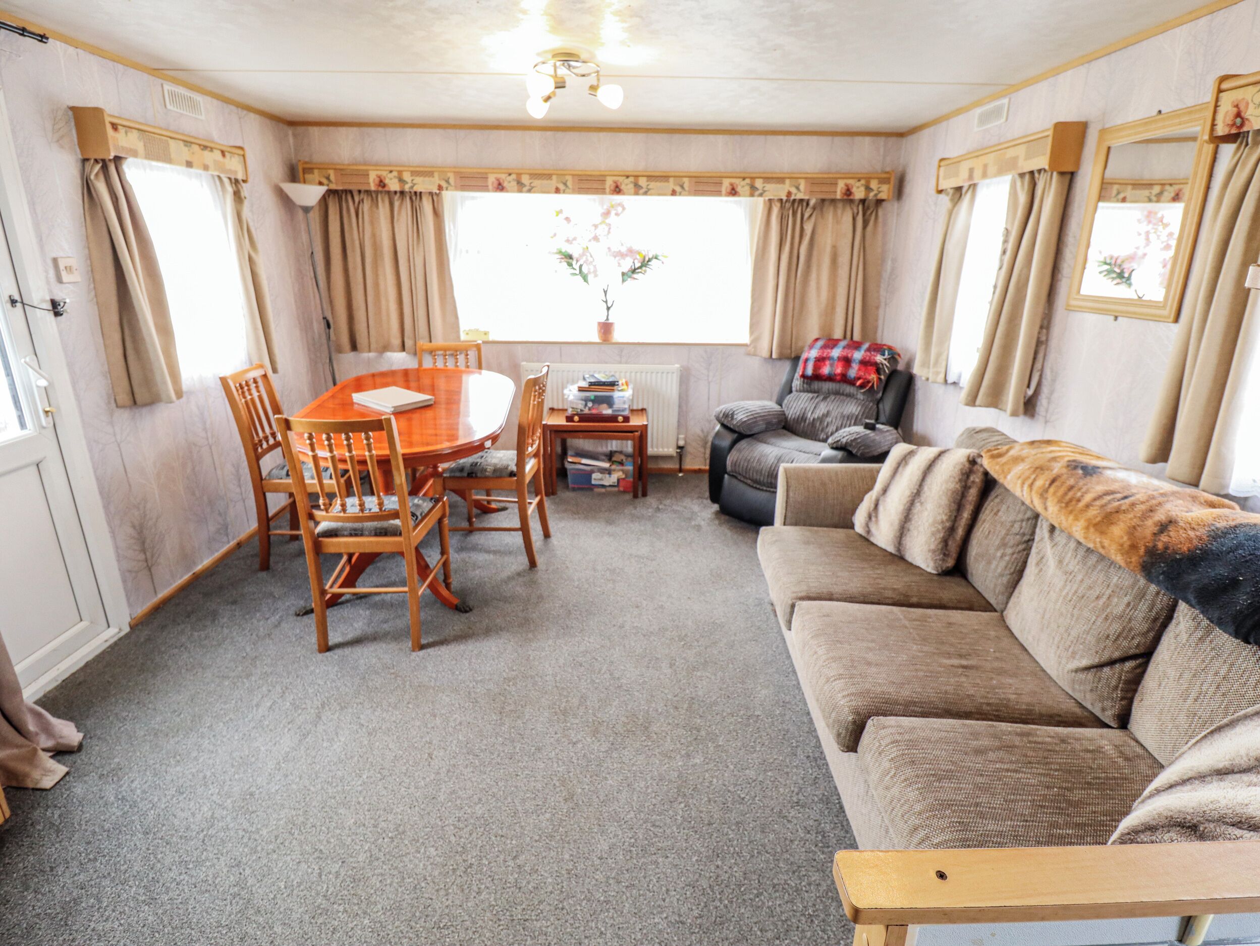 The Promenade, Pet Friendly, Country Holiday Cottage In Skegness - Lincolnshire
