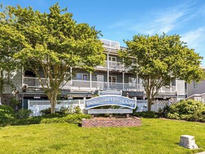 Exterior - Downtown 2 Bedroom Condo Right by the Boardwalk and Ocean! SC#209 (Ocean City)