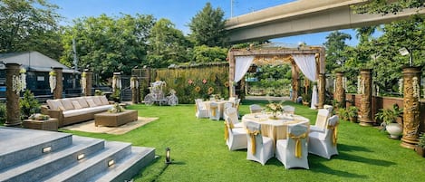 ด้านหน้าที่พัก