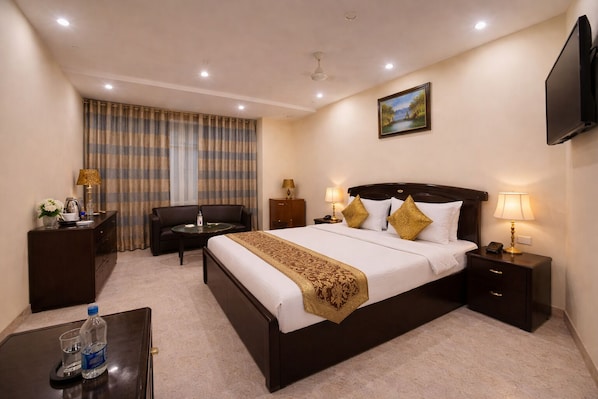 Deluxe Double Room - Kasa Stays Pitampura (New Delhi)