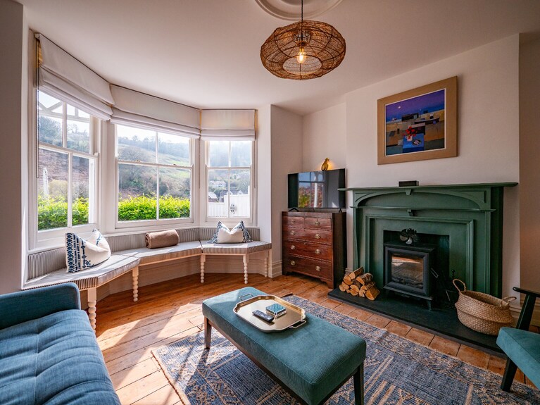 Stunning Dartmouth Views | Stylish Coastal Home - Dartmouth