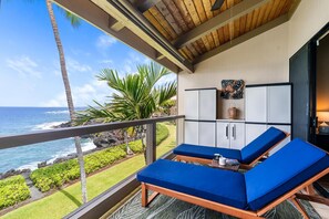 Property grounds - Kksr#4303 Direct Oceanfront, Top Floor, Ac, Remodeled, Sleeps 8 (KAILUA KONA)