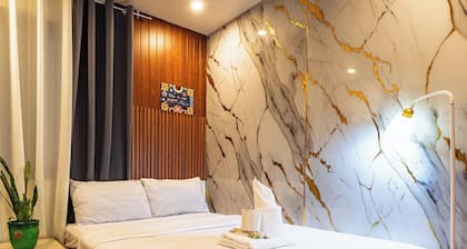 Delightful Studio condo in the heart of Baguio with Balcony View