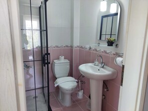 Appart'hôtel Classique, vue jardin | Salle de bain