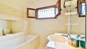 Cottage | Badkamer