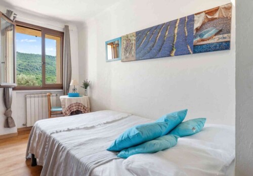 Noelie, Ground Floor Apartment for 6 People