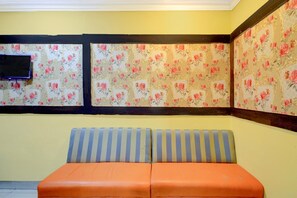 House | Interior - Hotel O James Street Railway Station (Hyderabad)