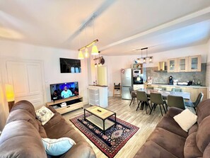 Living area - Majestic Mountain - magical place - 20 people (Cornimont)