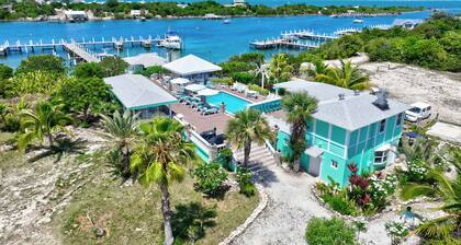 Green Turtle Cay/The Grand at Beach Weekend Bahamas/Pet-Friendly