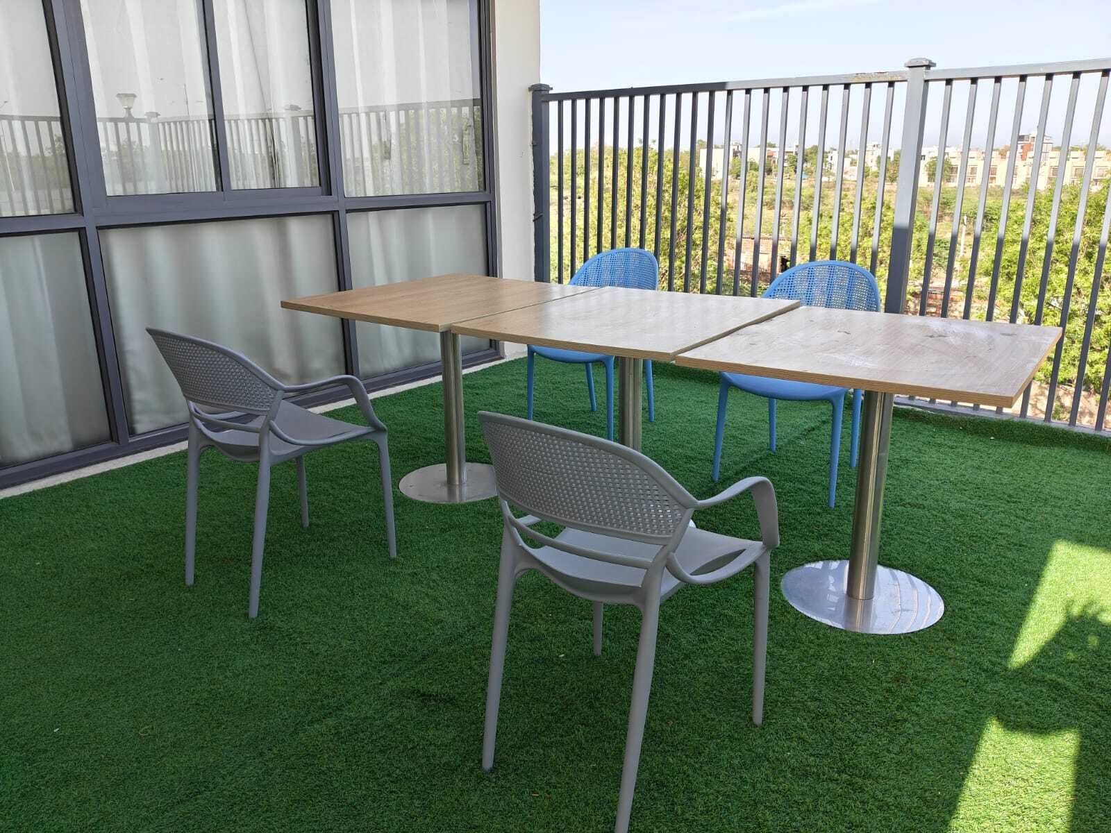 Luksusrom | Utendørsservering