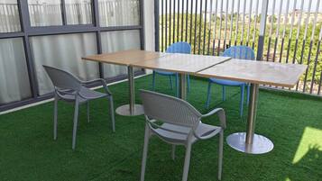 Luksusrom | Utendørsservering