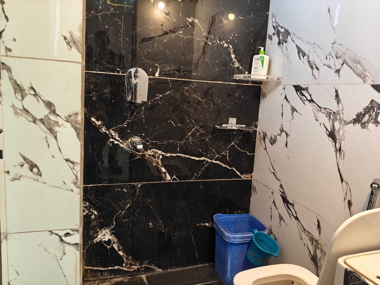 Classic Room | Bathroom