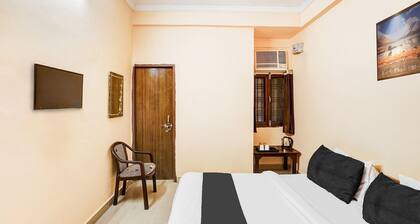 Deluxe Dream Stay Hotel
