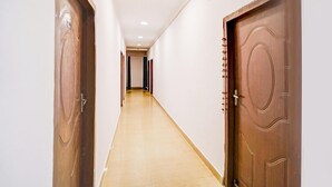 House | Interior - Deluxe Dream Stay Hotel (Lucknow)