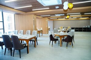 Dining - Hotel Makkah (Cox's Bazar)