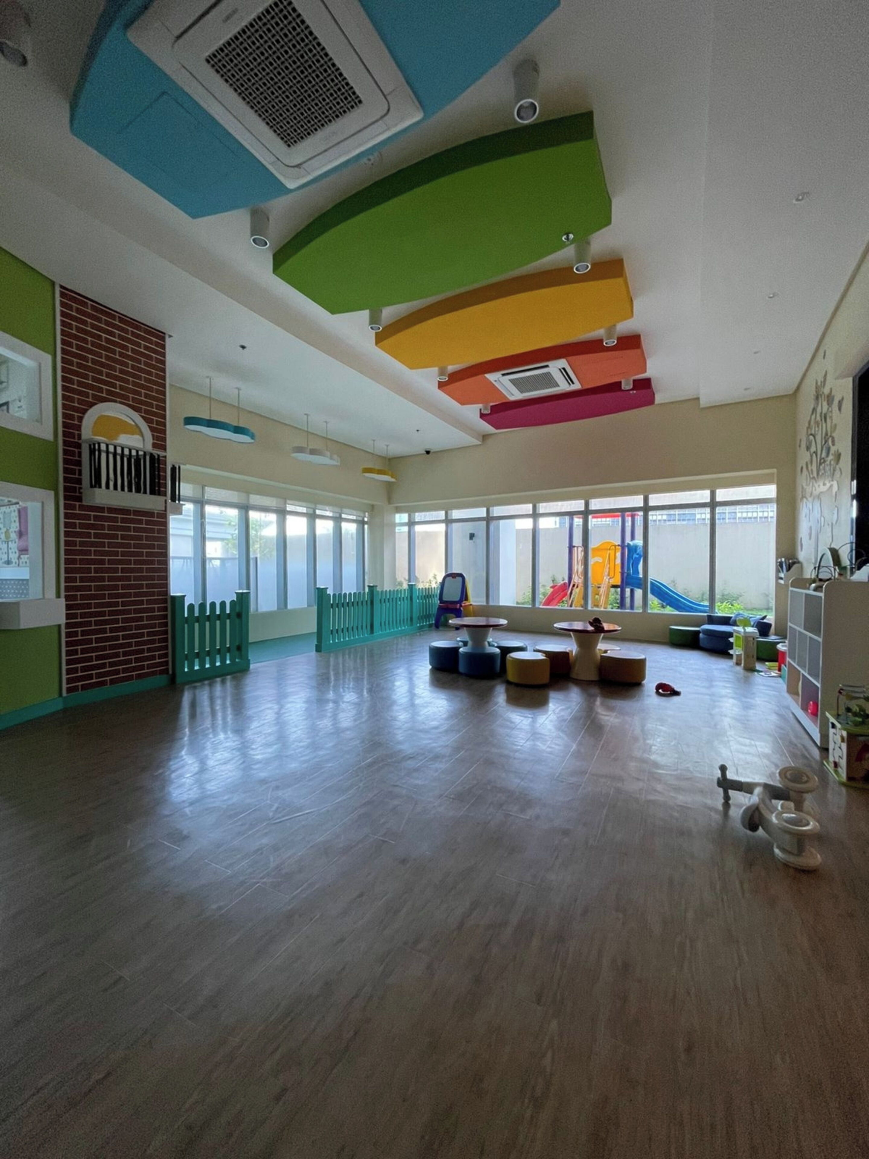 Innen-Kinderspielplatz