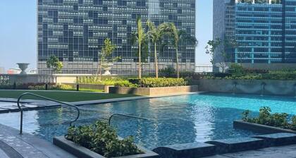 Spacious Living at Uptown Parksuites