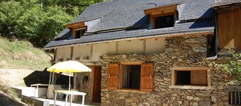 Converted barn overlooking the Ariège Pyrenees