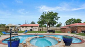 Pool - The Plash Pad - 4-bedroom w/Pool in Gulf Shores!! Your Vacation Destination!! (Gulf Shores)