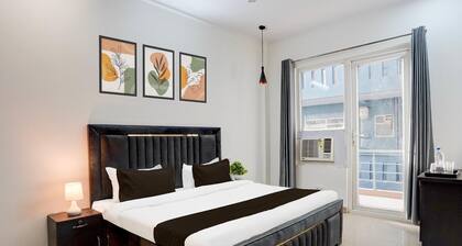 Townhouse Sector 53 Golf Course