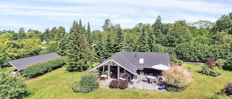 House | Property grounds