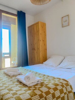 2 bedrooms, iron/ironing board - Apartment in Port Leucate for 4 people at the foot of the port and close to the beaches (Leucate)