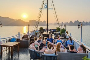 Tempat makan outdoor