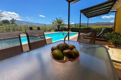 Pool • Concierge • Golf Course • Close to SJO