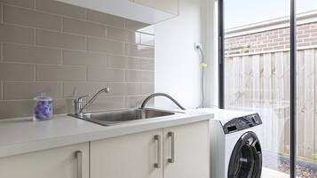 Apartment | Bathroom