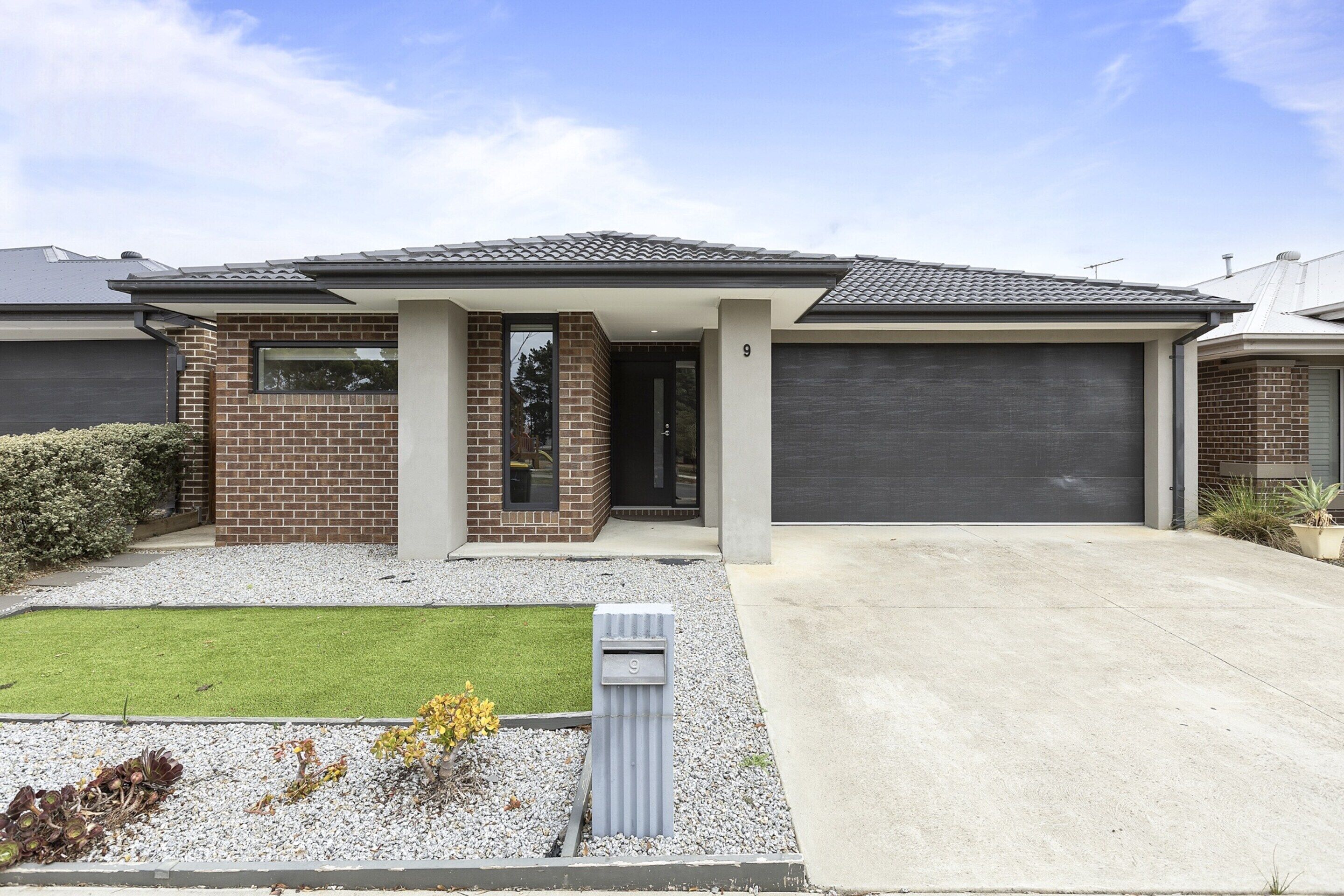 Apartment | Reception