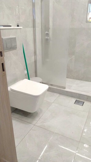 Standardzimmer, Stadtblick | Badezimmer